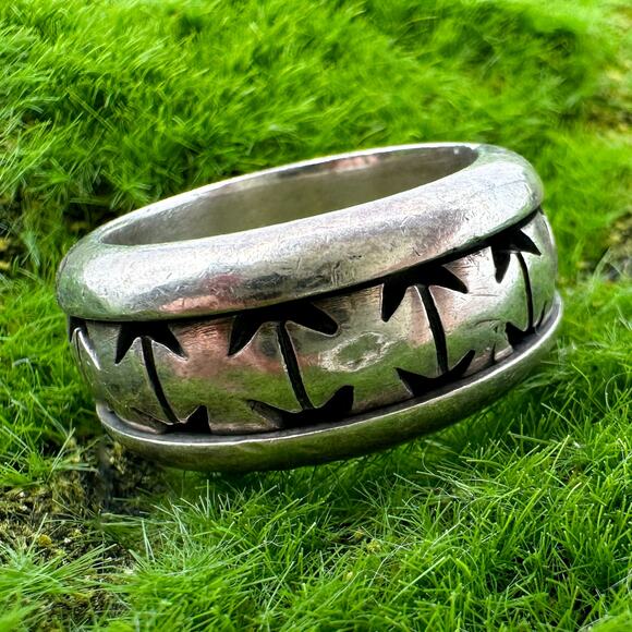 Cadillac Hammer Sterling Silver Ring 90s Grunge Biker Cross Spinner Size 11.75 - Picture 3 of 13